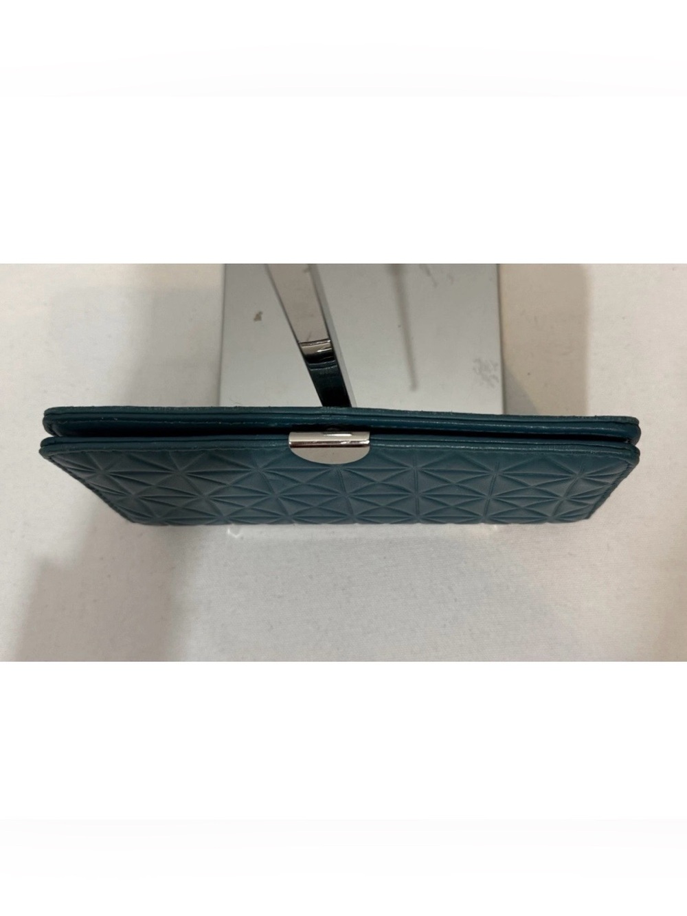 Safe Keeper RFID Wallet Teal Quilted Genuine Leather - Picture 4 of 15